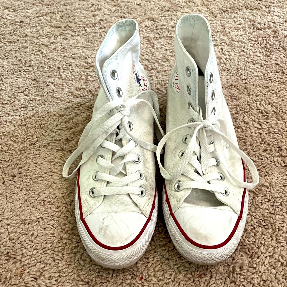 Used White Chuck Taylor Converse High Tops Size 9
